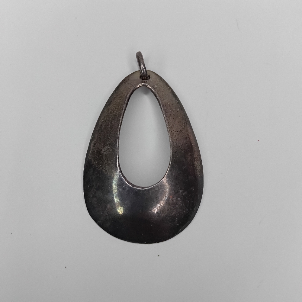 Silpada Sterling Silver Teardrop Pendant  Retired Vintage 925